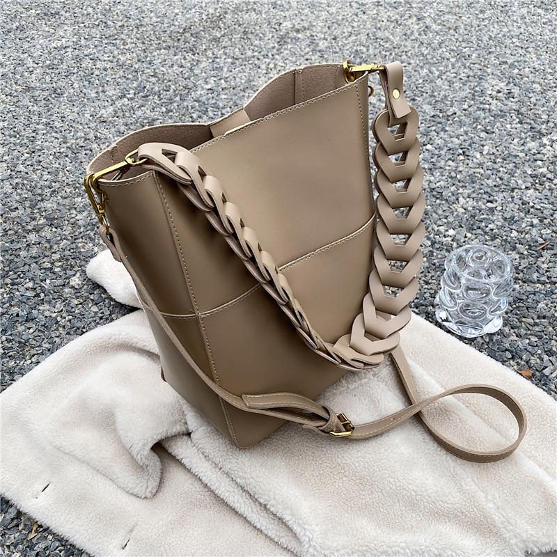 Shoulder Bags Burminsa Unique Design Wide Strap Bucket For Women Large Capacity Shopper High Quality Crossbody Bag 2021, Popular khaki
Shoulder Bags Burminsa Unique Design Wide Strap Bucket For Women Large Capacity Shopper High Quality Crossbody Bag 2021, Popular khaki