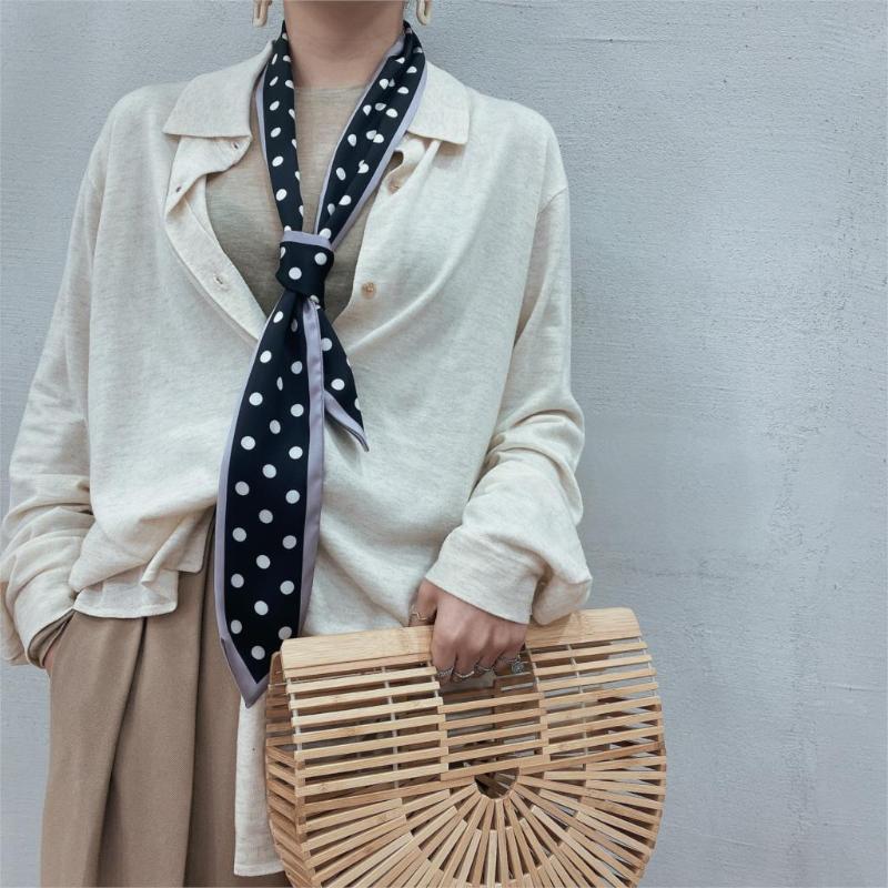 New 2020 Fashion Kerchief Small Silk Neck Scarf For Women Print Hijab Scarfs Female Shawls Bags Scarves Small Bandana Foulard
New 2020 Fashion Kerchief Small Silk Neck Scarf For Women Print Hijab Scarfs Female Shawls Bags Scarves Small Bandana Foulard