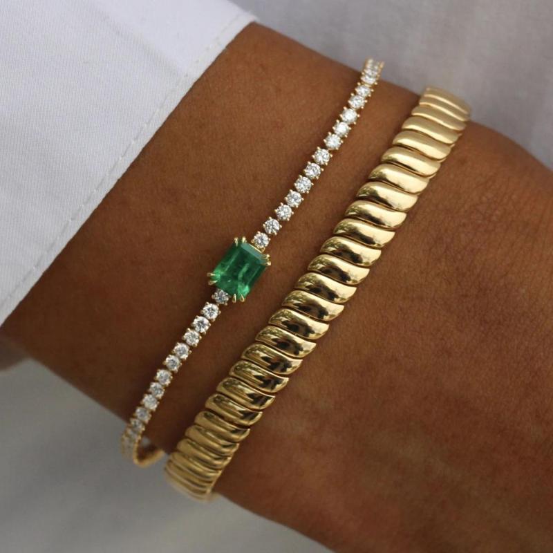 2021 New Design Classic European Women Lady Jewelry Basic Snake Chain High Polished Herringbone Chain Bracelet
2021 New Design Classic European Women Lady Jewelry Basic Snake Chain High Polished Herringbone Chain Bracelet