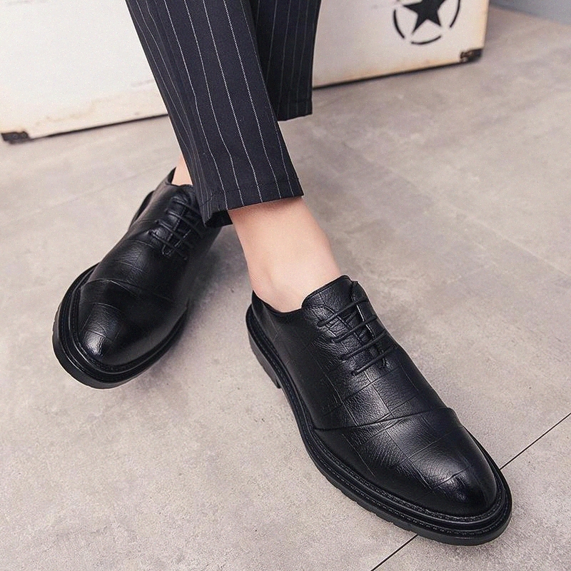 fahison Classic Men Oxfords Leather Shoes lace up Breathable Suit Formal Shoes Italian Man Dress business Shoes Male Vintage #AD95
fahison Classic Men Oxfords Leather Shoes lace up Breathable Suit Formal Shoes Italian Man Dress business Shoes Male Vintage #AD95
