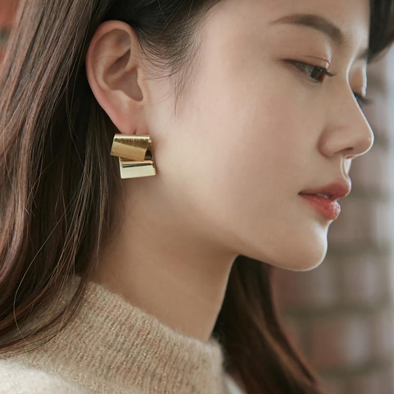 BLIJERY New Korea Fashion Geometric Stud Earrings Simple Gold Color Metal Statement Earrings For Women Girls Jewelry Gift
BLIJERY New Korea Fashion Geometric Stud Earrings Simple Gold Color Metal Statement Earrings For Women Girls Jewelry Gift