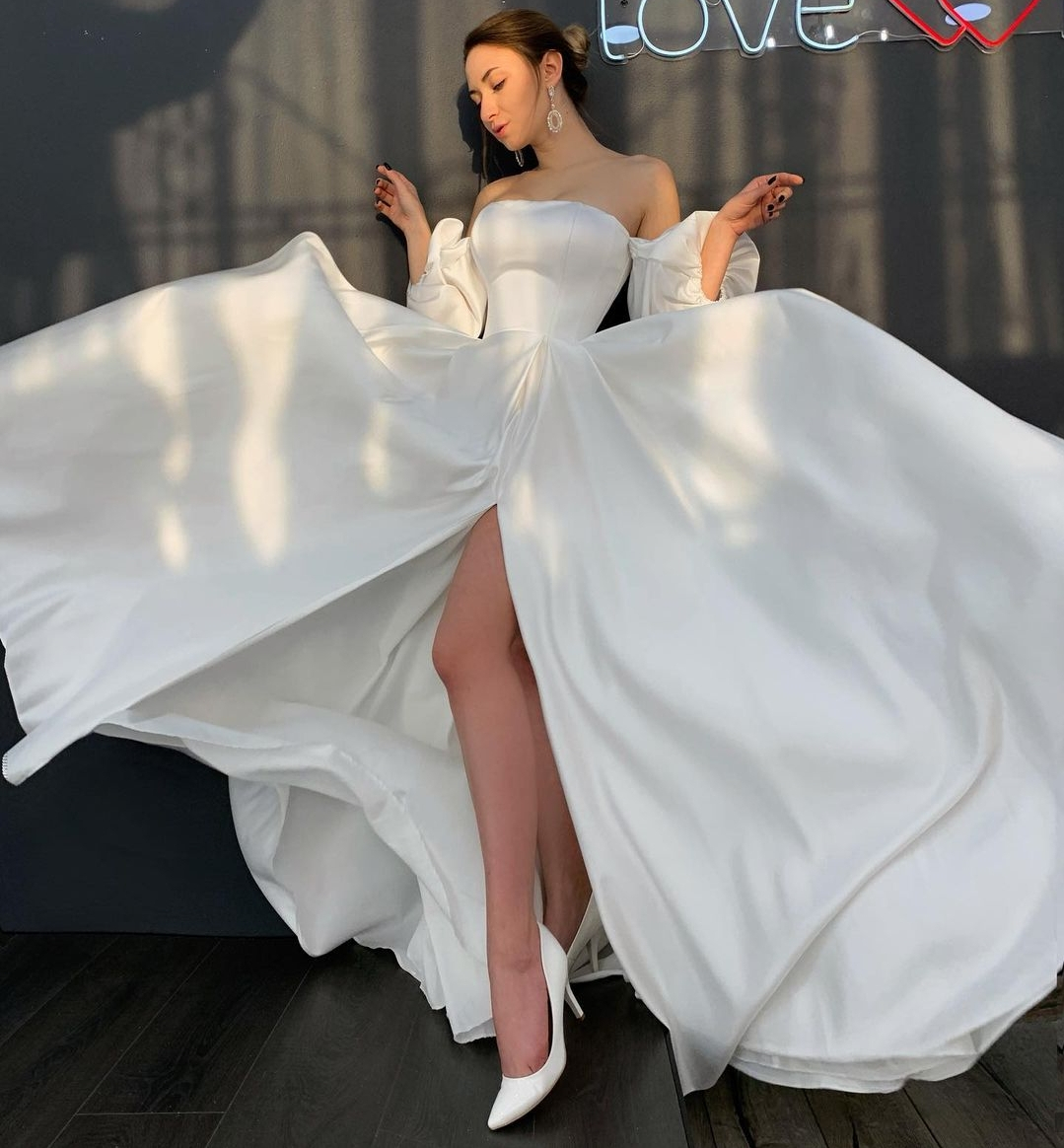 Simple Satin Wedding Dresses Thigh Side Split 2021 Long Puff Sleeve Charming Robe De Mariee Elegant Off Shoulder Bride Dress Bridal Gowns