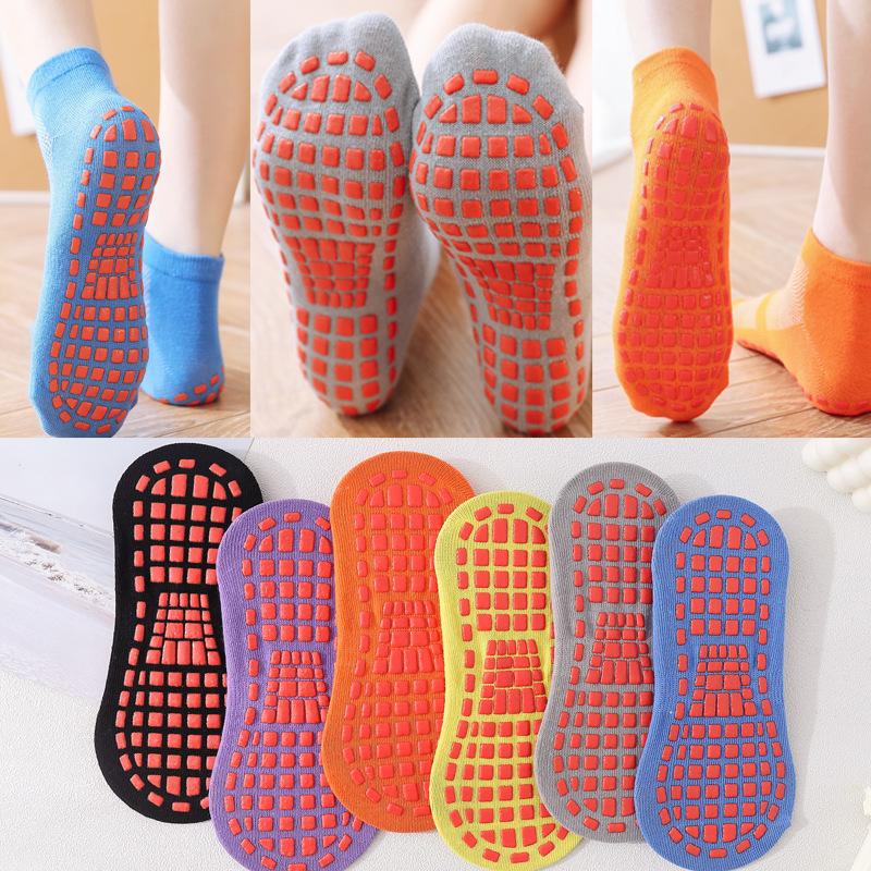 1Pair Breathable Anti-skid Short Socks Trampoline Socks Women Men Indoor Activities Floor for Foot Massage Fit 35-42 EU, Black
1Pair Breathable Anti-skid Short Socks Trampoline Socks Women Men Indoor Activities Floor for Foot Massage Fit 35-42 EU, Black