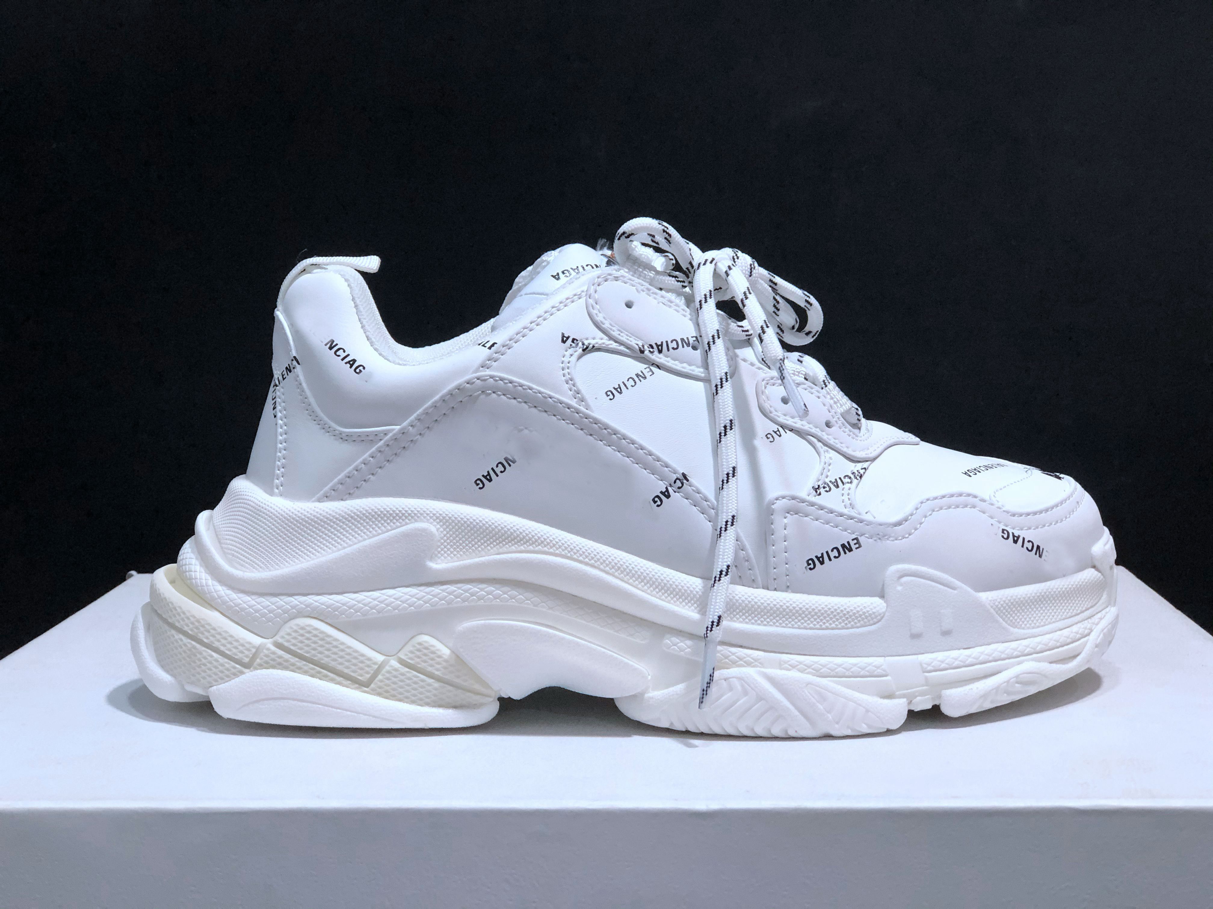 2021 Triple S Sneakers Fashion Paris Tripler White Black Barrage Platform Basketball Shoes Men Women Ladies Trainers Dress chaussures, #1
2021 Triple S Sneakers Fashion Paris Tripler White Black Barrage Platform Basketball Shoes Men Women Ladies Trainers Dress chaussures, #1