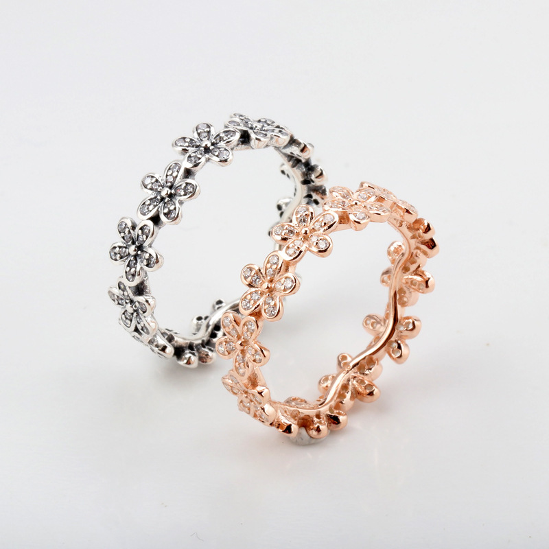 925 Sterling Silver Pandora Ring Rose Gold Dazzling Daisy Flower Chain with Crystal Rings for Women Wedding Party Jewelry
925 Sterling Silver Pandora Ring Rose Gold Dazzling Daisy Flower Chain with Crystal Rings for Women Wedding Party Jewelry