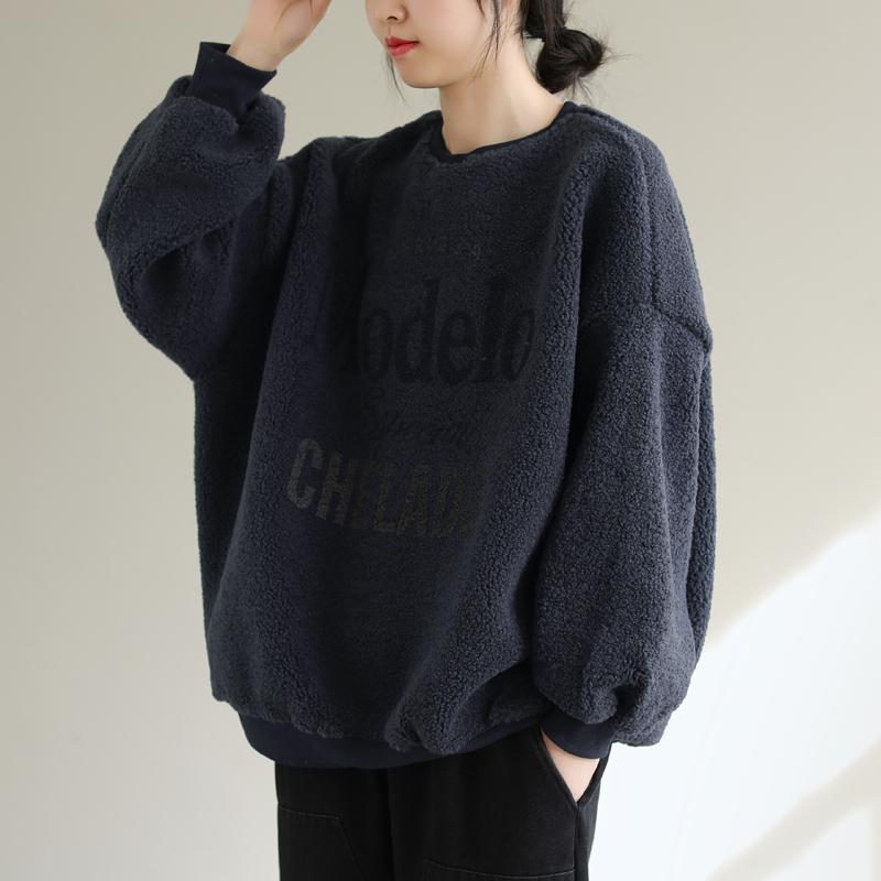 Winter New Lamb Wool Letter Printing All-Match Casual Jacket Loose Long-Sleeved Plus Velvet Warm Sweater, Black
Winter New Lamb Wool Letter Printing All-Match Casual Jacket Loose Long-Sleeved Plus Velvet Warm Sweater, Black