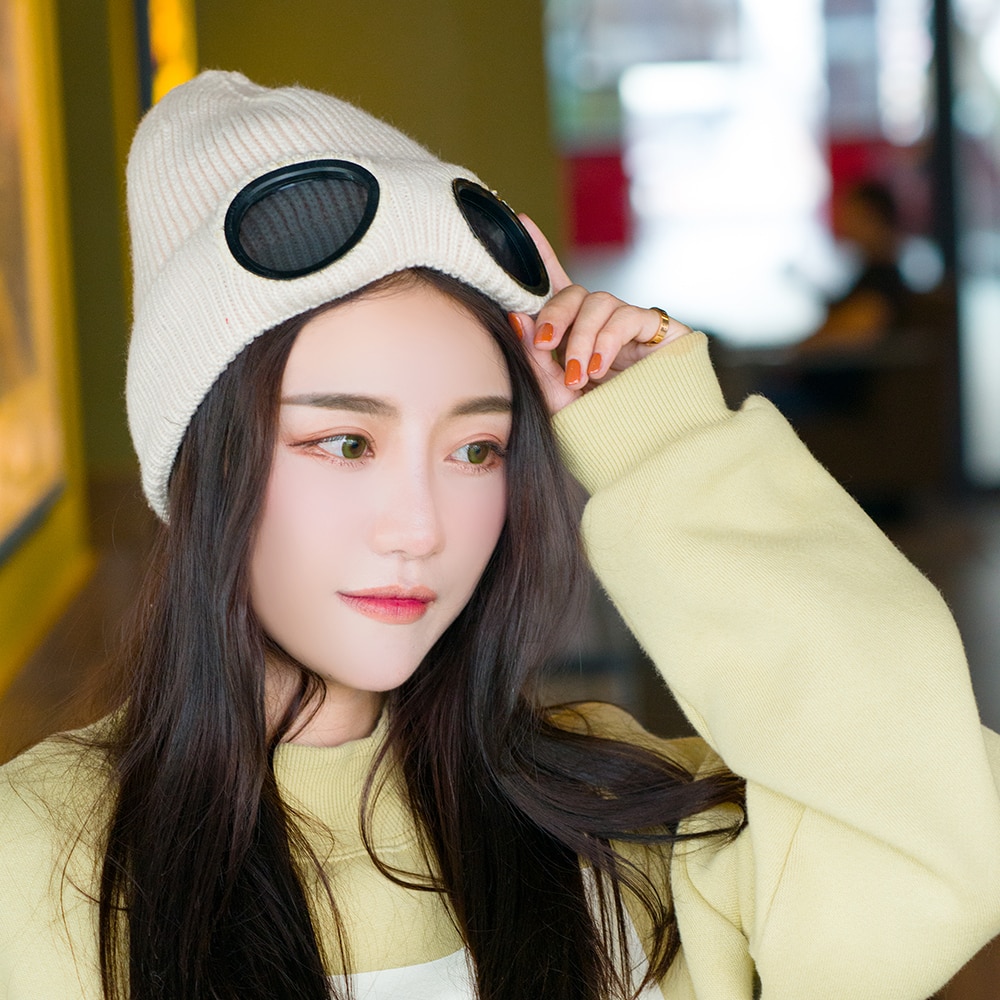 Winter Warm Knit Hats 2021 New Fashion Unisex Adult Windproof Ski Caps with Removable Glasses Thicken Sports Multi-function Caps