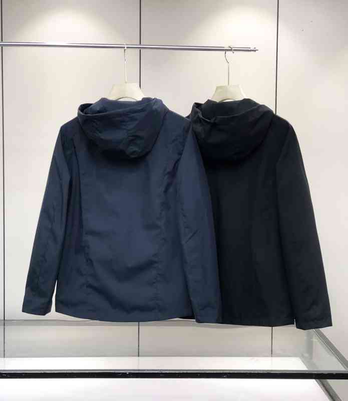 Men's Jackets Spring 21ss hooded jacket designers mens jackets retro blouse Imported material Comfortable and breathable Arm inverted triangle RJJT, Gray shirt
Men's Jackets Spring 21ss hooded jacket designers mens jackets retro blouse Imported material Comfortable and breathable Arm inverted triangle RJJT, Gray shirt