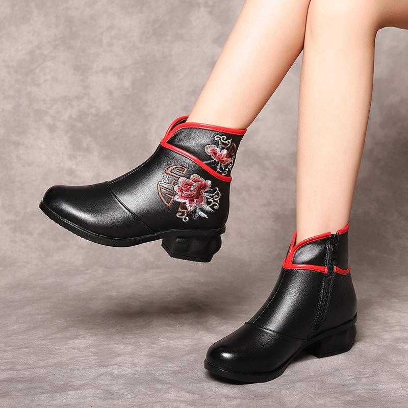 New Retro national style middle and old age Embroidered Flower thick heel medium heel Short Boots cowhide women's Boots, Short plush
New Retro national style middle and old age Embroidered Flower thick heel medium heel Short Boots cowhide women's Boots, Short plush