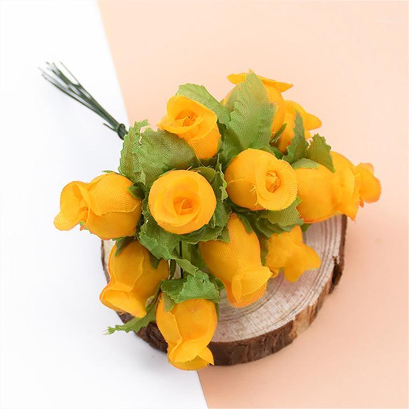 12 Heads/Bouquet DIY Simulation Flower Decorative Artificial Flower Home Decor Imitation Wedding Party Christmas Decor1, No. 2
12 Heads/Bouquet DIY Simulation Flower Decorative Artificial Flower Home Decor Imitation Wedding Party Christmas Decor1, No. 2