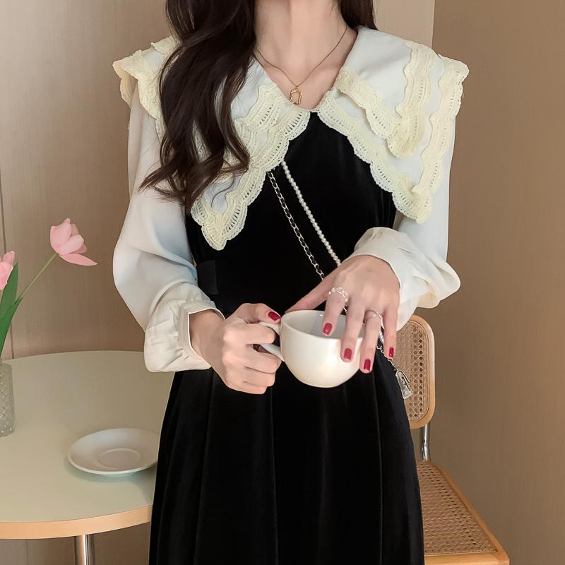 Casual Dresses Stitching Fake Two Piece Large Lapel Long Sleeve Black Velvet Dress Women Vintage Mid Length Party Vestido Feminino Doll, Black;gray
Casual Dresses Stitching Fake Two Piece Large Lapel Long Sleeve Black Velvet Dress Women Vintage Mid Length Party Vestido Feminino Doll, Black;gray