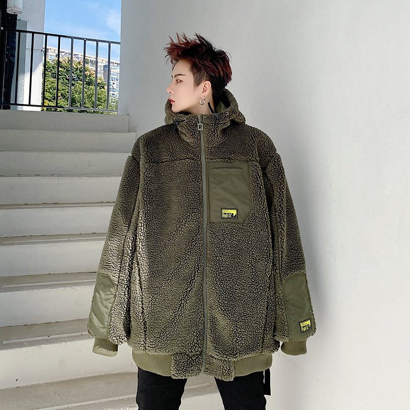 2020 Winter Men Lambskin Roll Hoodie Man Streetwear Hip Vintage Jacket Outerwear K0s1, W205
2020 Winter Men Lambskin Roll Hoodie Man Streetwear Hip Vintage Jacket Outerwear K0s1, W205