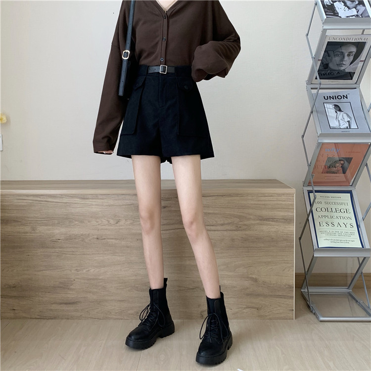 2021 New Bootcut Shorts Large Women's Solid Waist Bands Big Pockets Wide Leg Long Short Woolen Pants for Female Winter PRMR, Dark brown.
2021 New Bootcut Shorts Large Women's Solid Waist Bands Big Pockets Wide Leg Long Short Woolen Pants for Female Winter PRMR, Dark brown.