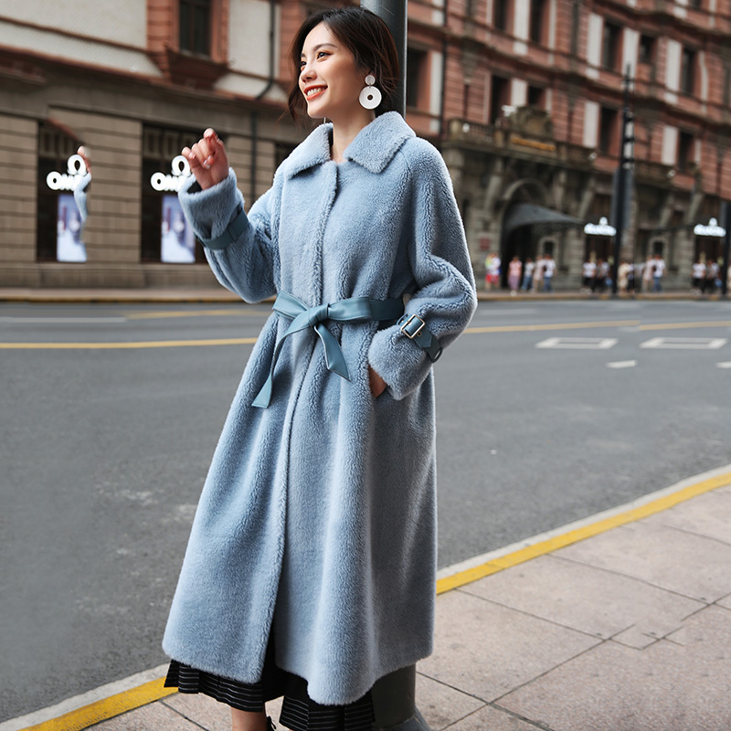 High qualityreal fur shearling winter coat female clothes 2020 royal wool Korean jackets long jacket my4346 ZYQ7, Blue.
High qualityreal fur shearling winter coat female clothes 2020 royal wool Korean jackets long jacket my4346 ZYQ7, Blue.