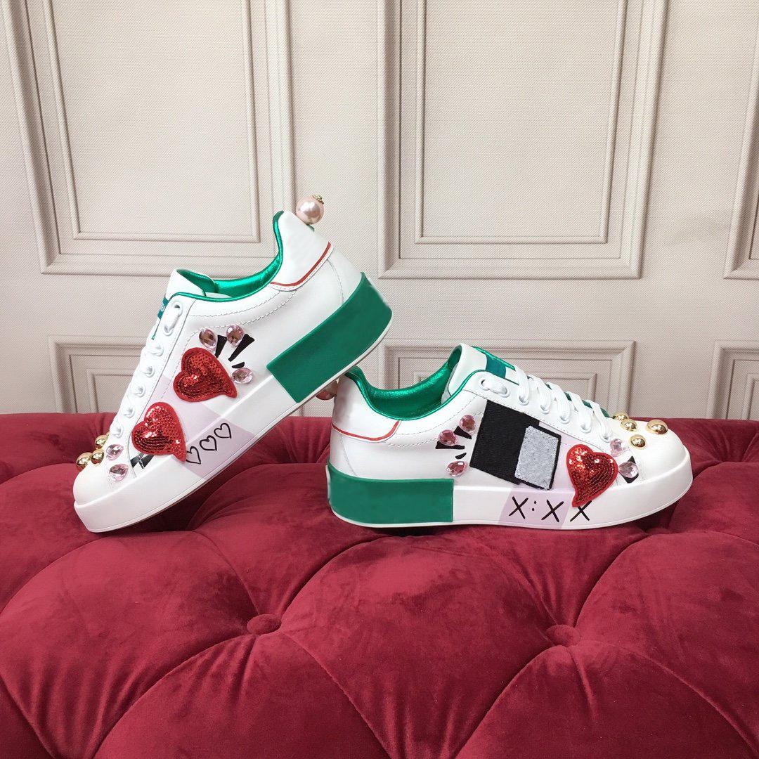 2021 new hot-selling luxury ladies casual shoes perfect shape top quality fashion all-match ladies outdoor casual sports shoes, Black
2021 new hot-selling luxury ladies casual shoes perfect shape top quality fashion all-match ladies outdoor casual sports shoes, Black