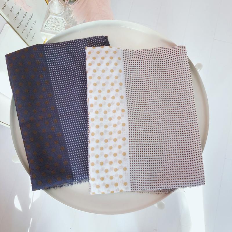 2020 New Fashion Small Dot Pattern Scarf Shawls Wrap Soft Polka Print Fringe Muslim Hijab Scarf 2 Color Free Shipping
2020 New Fashion Small Dot Pattern Scarf Shawls Wrap Soft Polka Print Fringe Muslim Hijab Scarf 2 Color Free Shipping
