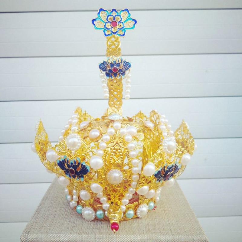 Wide Brim Hats Taoist Gao Gong Cap Priest Mixed Turban Copper Taoism Articles Pearl Crown, Only crown
Wide Brim Hats Taoist Gao Gong Cap Priest Mixed Turban Copper Taoism Articles Pearl Crown, Only crown