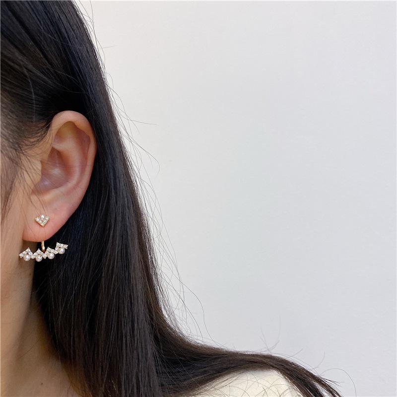 Temperament Inlaid Rhinestone Pearl Earrings Female Wild Fashion Romantic Stud Earrings Bohemian Birthday Gift Party
Temperament Inlaid Rhinestone Pearl Earrings Female Wild Fashion Romantic Stud Earrings Bohemian Birthday Gift Party