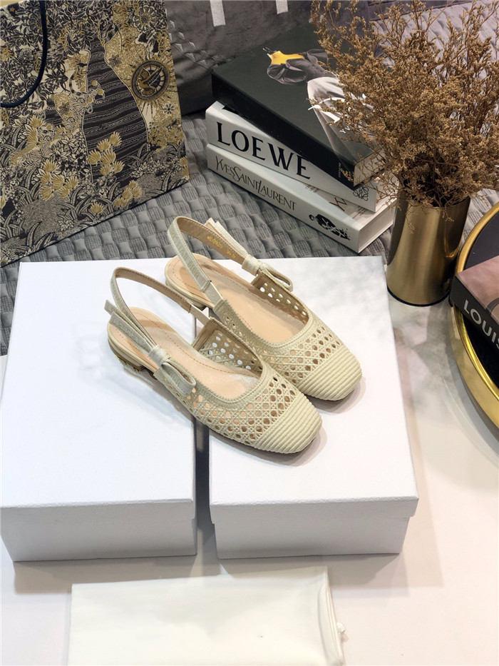 Spring/Summer 2021 the latest hollowed-out mesh with a three-dimensional embroidered pattern of rattan flat shoes, Image
Spring/Summer 2021 the latest hollowed-out mesh with a three-dimensional embroidered pattern of rattan flat shoes, Image