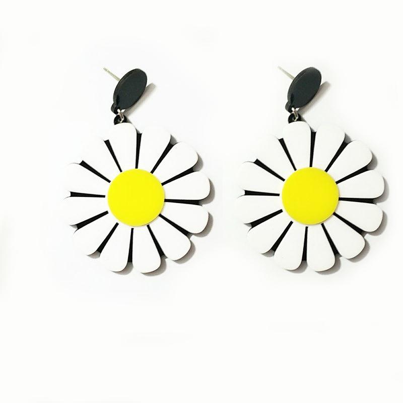 Cute 5 Colors Daisy Flower Acrylic Earrings For Girl Fashion Female Heronsbill Big Drop Earrings For Women Party Jewelry E18170 
Cute 5 Colors Daisy Flower Acrylic Earrings For Girl Fashion Female Heronsbill Big Drop Earrings For Women Party Jewelry E18170