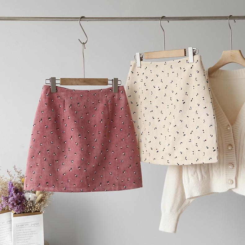 Sweet high waist A line corduroy floral short mini skirt for women plus size back zipper pink skirt 2020 autumn and winter new
Sweet high waist A line corduroy floral short mini skirt for women plus size back zipper pink skirt 2020 autumn and winter new