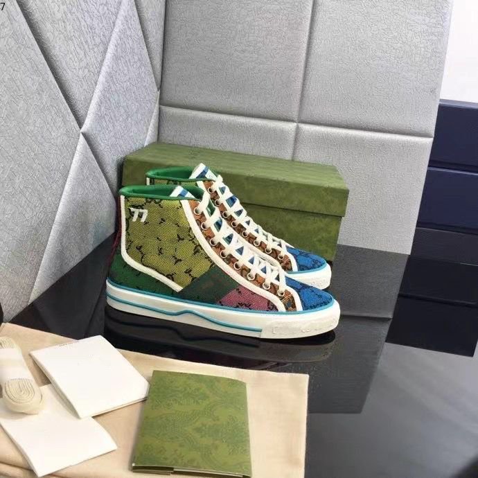 Designers Tennis 1977 Sneaker Luxurys Canvas Shoe Washed Jacquard Denim Shoes Women Men Trainer Ace Rubber Sole Embroidered Vintage Sneakers KLJ21685
Designers Tennis 1977 Sneaker Luxurys Canvas Shoe Washed Jacquard Denim Shoes Women Men Trainer Ace Rubber Sole Embroidered Vintage Sneakers KLJ21685