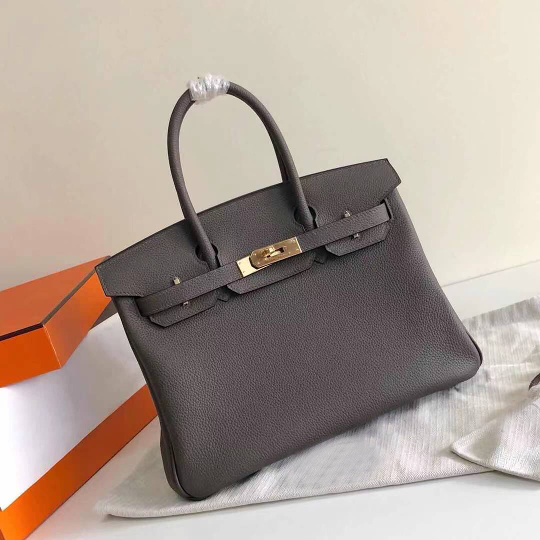 New Women Luxurys Designers Bags 21 hand bags Wallet Crossbody Bags plain Solid color leather ladies clutch Fashion big-name shoulder purses, Paper bag
New Women Luxurys Designers Bags 21 hand bags Wallet Crossbody Bags plain Solid color leather ladies clutch Fashion big-name shoulder purses, Paper bag