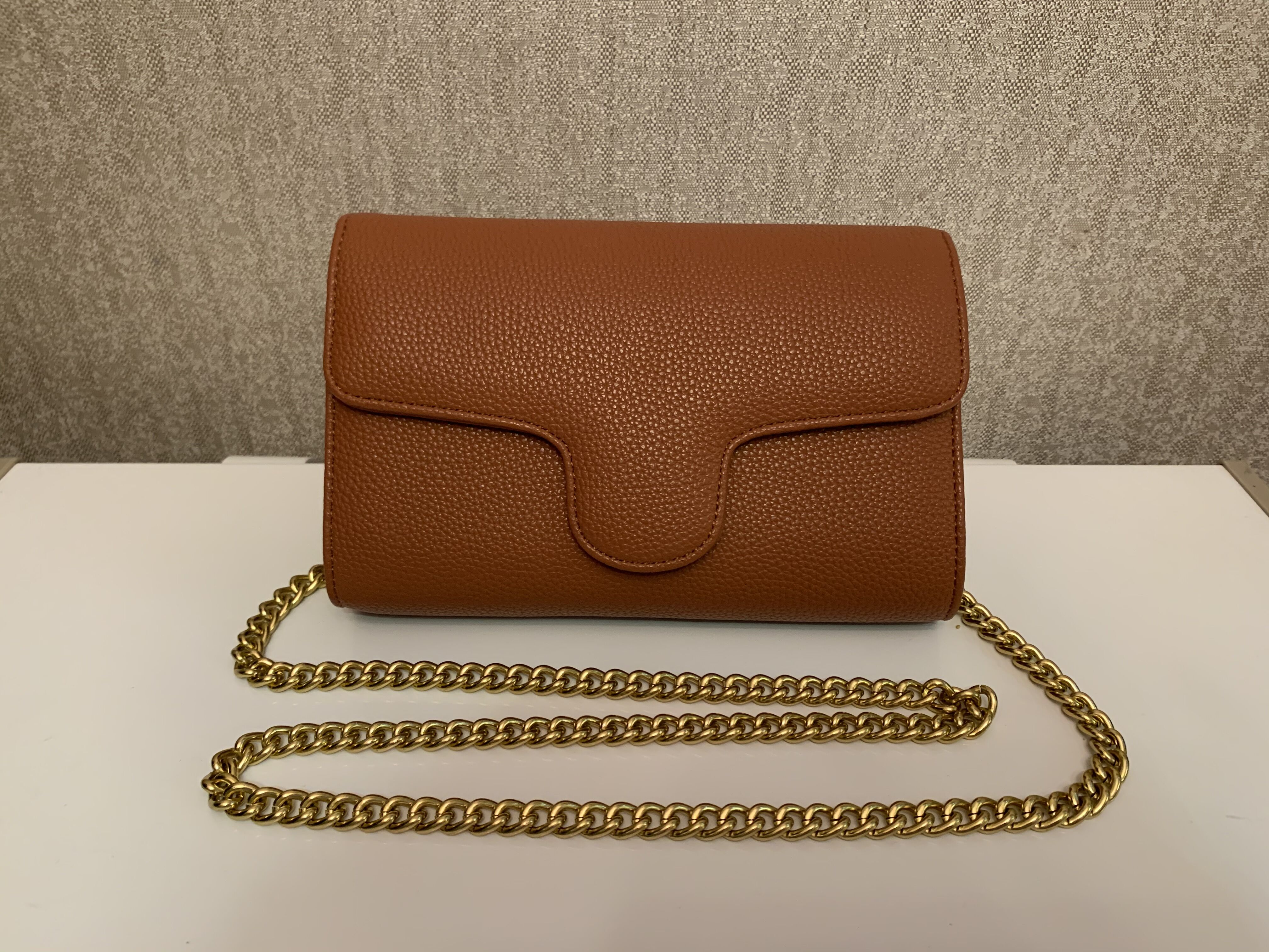 handbags classic pattern material gold chain silver bag fashion shoulder bags, Red
handbags classic pattern material gold chain silver bag fashion shoulder bags, Red