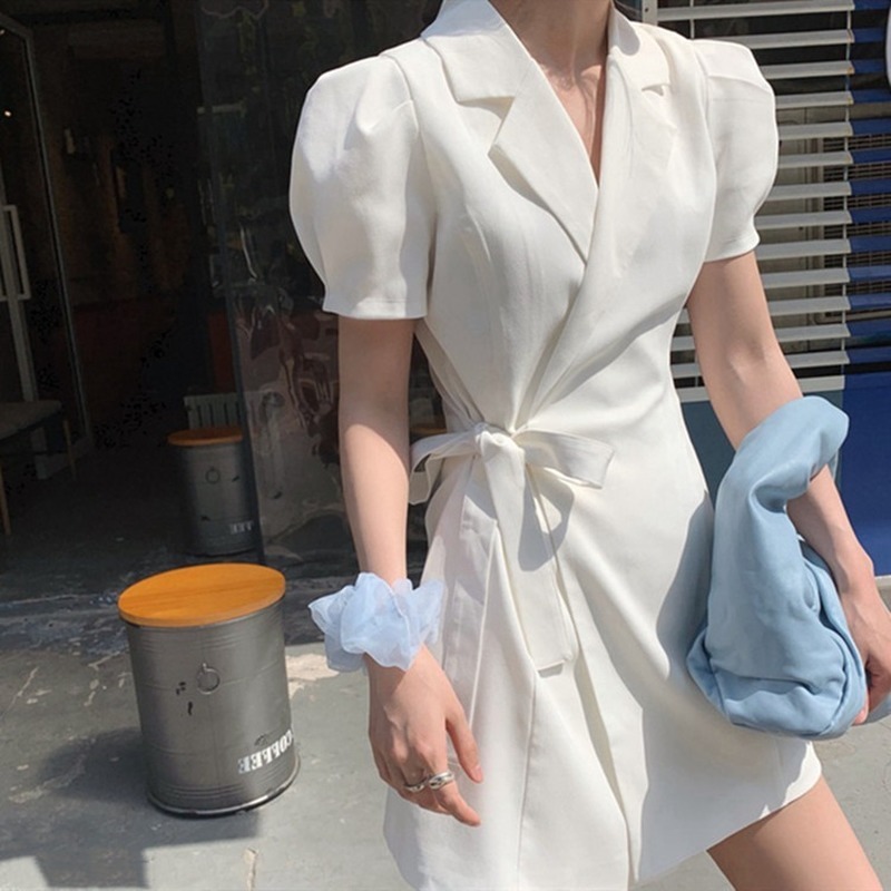 2021 New simple fashion bubble short sleeve small waist women' belt full collar back dressed in solid color IN88, White
2021 New simple fashion bubble short sleeve small waist women' belt full collar back dressed in solid color IN88, White
