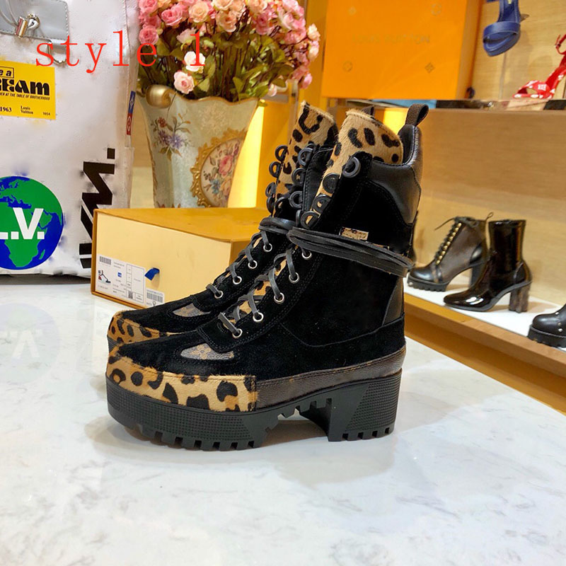 Laureate Desert Boots with High quality Lace-up Ankle Booties With Leather and heavy-duty soles leisure lady Martin boots big size 42, Style 12
Laureate Desert Boots with High quality Lace-up Ankle Booties With Leather and heavy-duty soles leisure lady Martin boots big size 42, Style 12