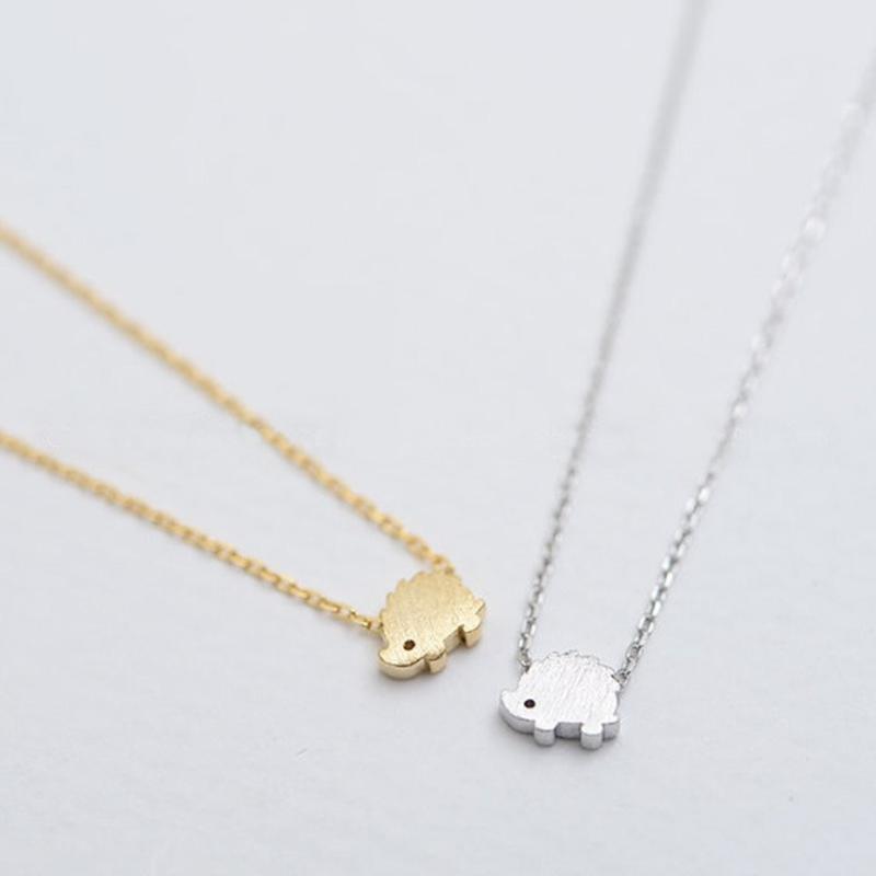 European and American Popular Personality Cute Hedgehog Necklace Female Alloy Plated Animal Necklace Pendant Clavicle Chain
European and American Popular Personality Cute Hedgehog Necklace Female Alloy Plated Animal Necklace Pendant Clavicle Chain