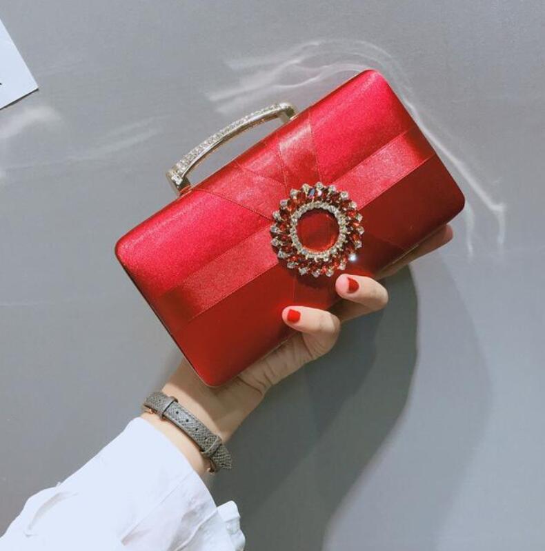 2022 New Fashion Womens Elegant Pleated Satin Rhinestone Fashion Clutch Handbags Evening Bag 02