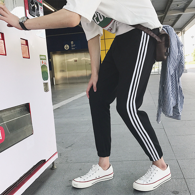 Striped Leggings Student Men's Lace Up Capris Korean Slim Leggings Fashion Sports Pants Trend Casual Pants, High quality version with two vertical bars
Striped Leggings Student Men's Lace Up Capris Korean Slim Leggings Fashion Sports Pants Trend Casual Pants, High quality version with two vertical bars