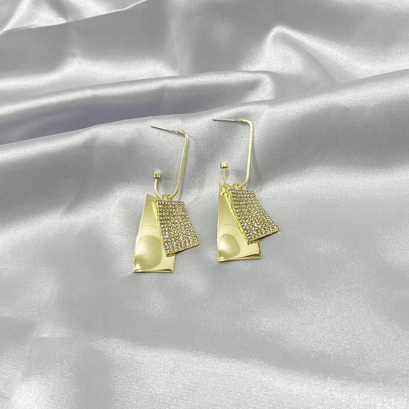 Dangle & Chandelier Geometric Alloy Rhinestone Auricular Needling Design Personality Pendant Earrings 2022 Fashion Jewelry For Women Special
Dangle & Chandelier Geometric Alloy Rhinestone Auricular Needling Design Personality Pendant Earrings 2022 Fashion Jewelry For Women Special