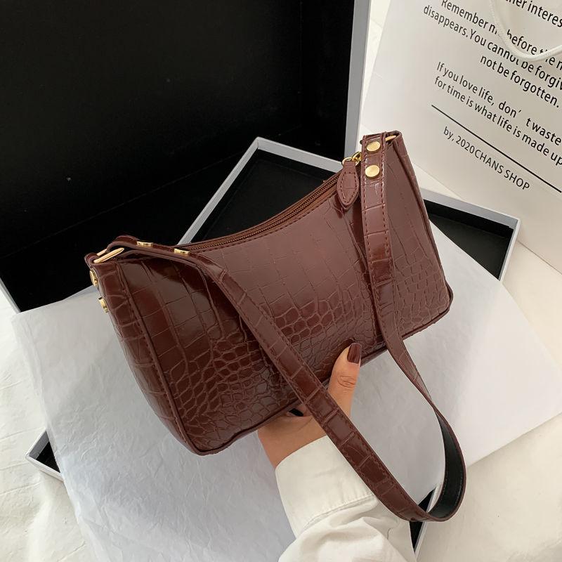 Simple Design Soild Colour Female Underarm Shoulder Bag Cuasual All Match Ladies Underarm Handbag Crocodile Pattern Baguette Bag, Black
Simple Design Soild Colour Female Underarm Shoulder Bag Cuasual All Match Ladies Underarm Handbag Crocodile Pattern Baguette Bag, Black