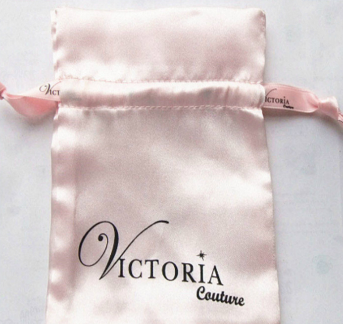 100PCS Satin Gift Bag Packaging Jewelry/Makeup/Cosmetic/Wedding/Party/Hair/Shoe Silk Drawstring Pouch Wrapping Sachet Print Logo T200602
