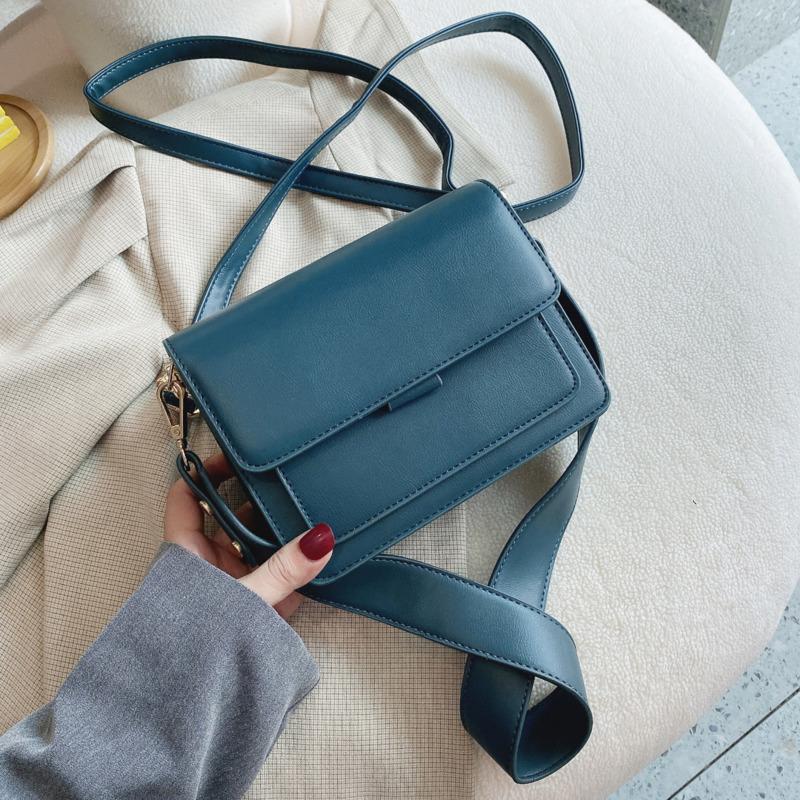 Classic Designer Small Pu Leather Flap Bag Crossbody Bags For Women 2021 Trend Shoulder Handbags Trending Hand Bag, Black
Classic Designer Small Pu Leather Flap Bag Crossbody Bags For Women 2021 Trend Shoulder Handbags Trending Hand Bag, Black