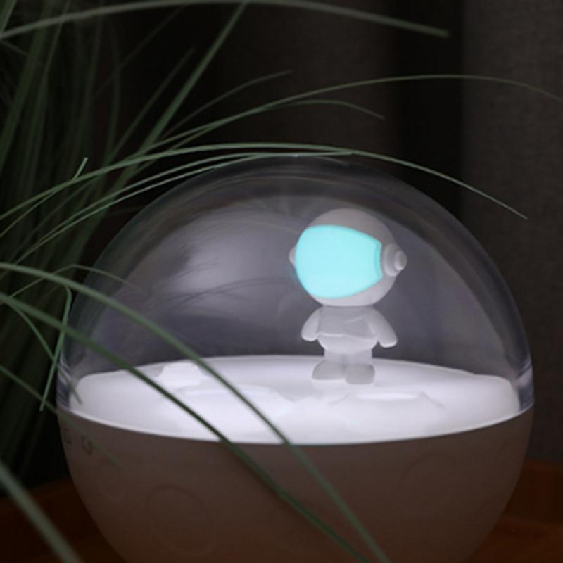 Astronaut Landing Night Lamp USB Charge Round Colorful Night Light USB Rechargeable LED Lamp Home Decoration Party Gift
Astronaut Landing Night Lamp USB Charge Round Colorful Night Light USB Rechargeable LED Lamp Home Decoration Party Gift