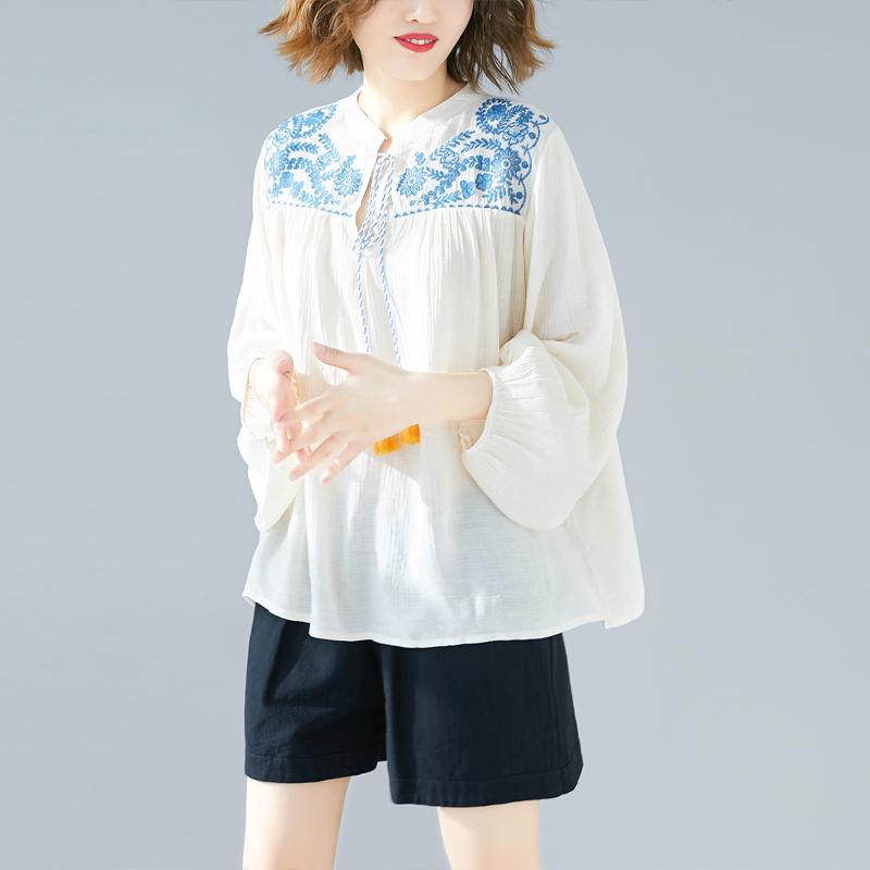 Autumn Retro Style Embroidery Tassel Lace-up Women Shirts Literary Casual Tops Blusas Femininas 2020 Black White Ladies Blouses
Autumn Retro Style Embroidery Tassel Lace-up Women Shirts Literary Casual Tops Blusas Femininas 2020 Black White Ladies Blouses