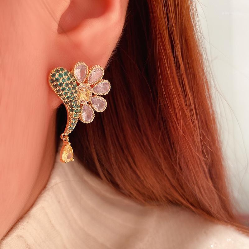 Fashion Exquisite Petal Flower Fish Stud Earrings Luxury Multicolor Zircon Elegant Women's Charm Jewelry, Golden;silver
Fashion Exquisite Petal Flower Fish Stud Earrings Luxury Multicolor Zircon Elegant Women's Charm Jewelry, Golden;silver