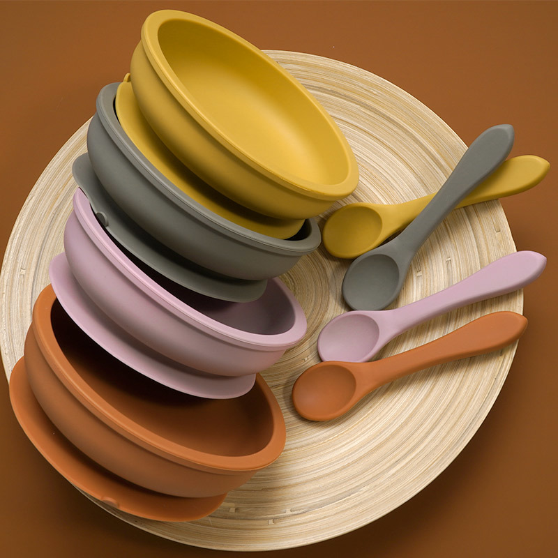 Solid Colour Kids Tableware Set Portable Baby Silicone Plate Bowl Toddler Feeding Sucker Infant Dishs With Silica Gel Spoon LJ201221