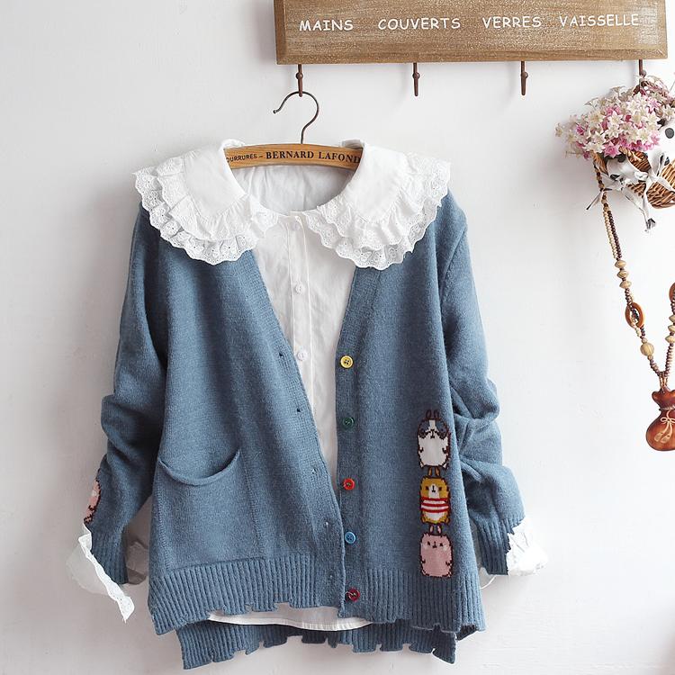 Japanese soft girl cute three cartoon mouse jacquard doll knitted cardigan junior high school student sweater, Beige
Japanese soft girl cute three cartoon mouse jacquard doll knitted cardigan junior high school student sweater, Beige