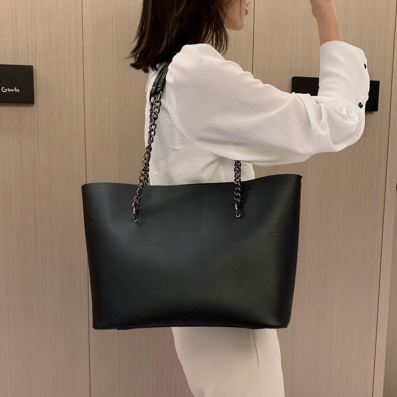 Designer Shoulder Bags For Women PU Leather Messenger Bag Ladies High Capacity Tote Fashion Shoulder Bags, Black
Designer Shoulder Bags For Women PU Leather Messenger Bag Ladies High Capacity Tote Fashion Shoulder Bags, Black