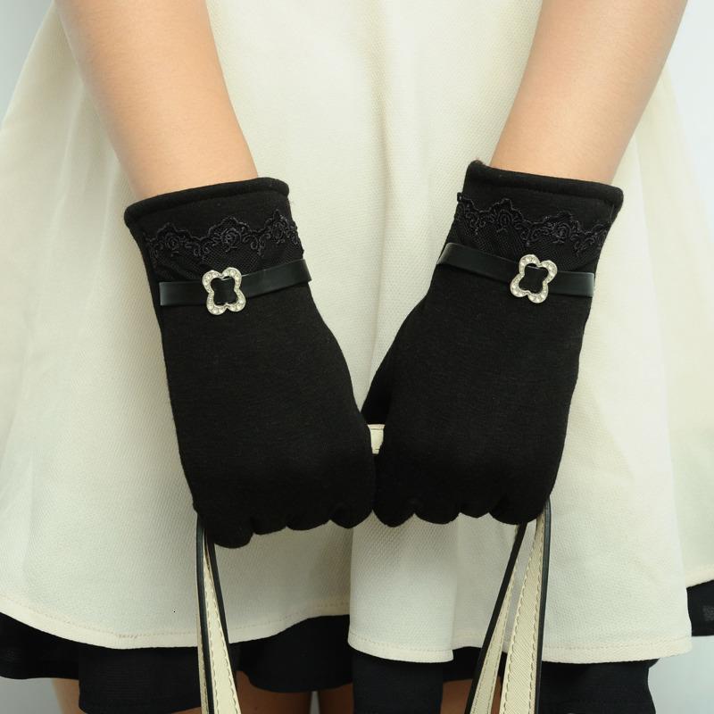 2020 new fashion gloves ladies touch screen lace cotton warm winter gloves work driving
2020 new fashion gloves ladies touch screen lace cotton warm winter gloves work driving