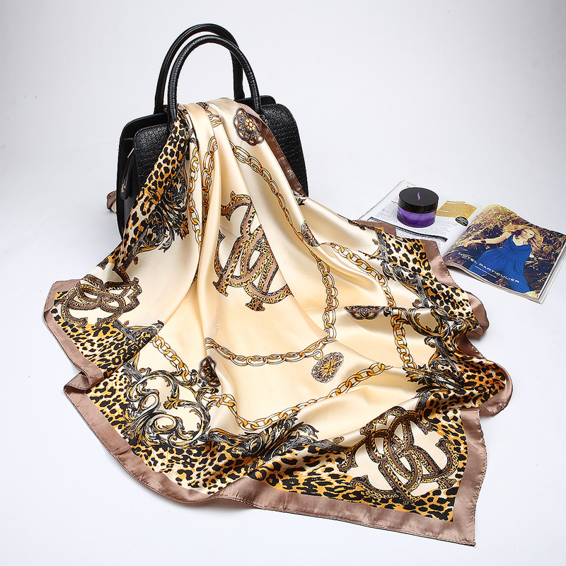 2019 Fashion Brand Leopard Printed Scarf Women Luxury Hijab Silk Satin Shawl Scarfs Foulard Square Head Scarves Wraps 90x90cm C19041601