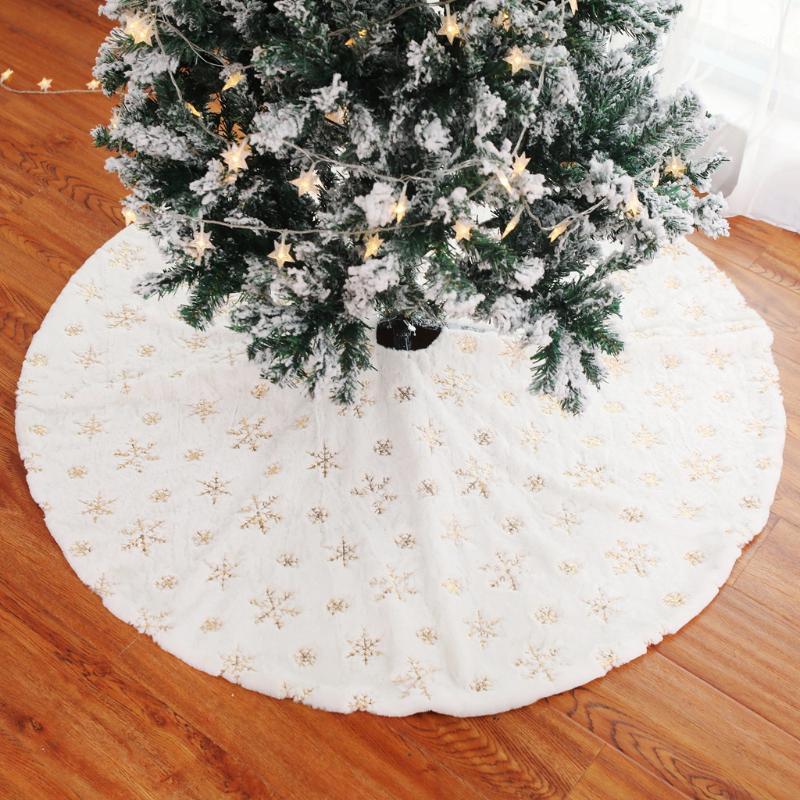 White Christmas Tree Skirts Base Floor Mat Cover New Year Xmas Party Home Decoration Carpet New Year Christmas Plush Tree Decor1
White Christmas Tree Skirts Base Floor Mat Cover New Year Xmas Party Home Decoration Carpet New Year Christmas Plush Tree Decor1