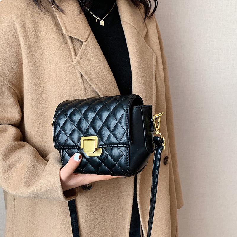 VeryMe All-match Retro Messenger Bag Women Wild Trendy Crossbody Shoulder Bag Small Square Ladies Portable Handbags sac luxe, Black
VeryMe All-match Retro Messenger Bag Women Wild Trendy Crossbody Shoulder Bag Small Square Ladies Portable Handbags sac luxe, Black