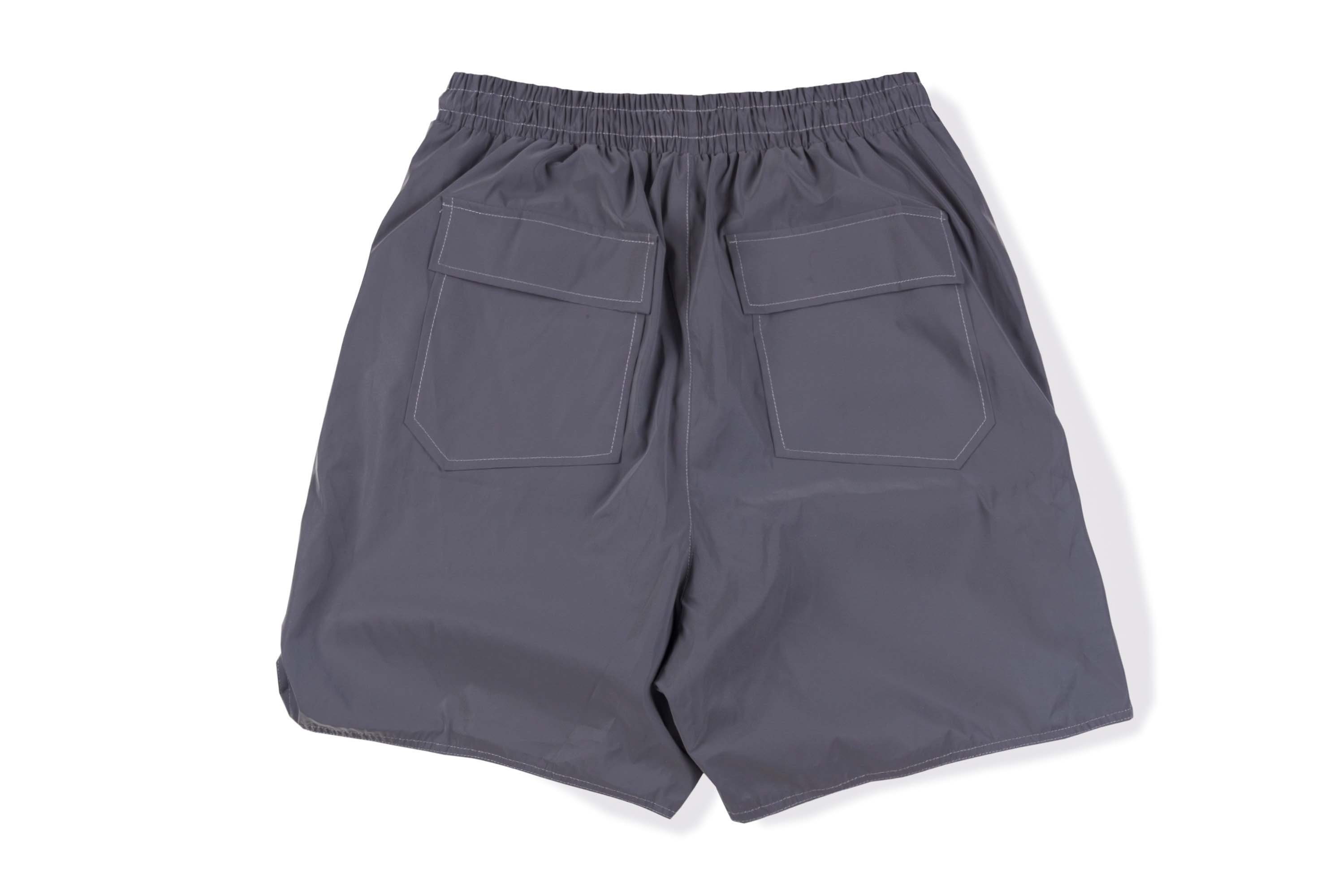 20ss Europe, America and New York limited letter drawstring men' beach pants 3M reflective casual shorts shorts hot sale, Bag
20ss Europe, America and New York limited letter drawstring men' beach pants 3M reflective casual shorts shorts hot sale, Bag