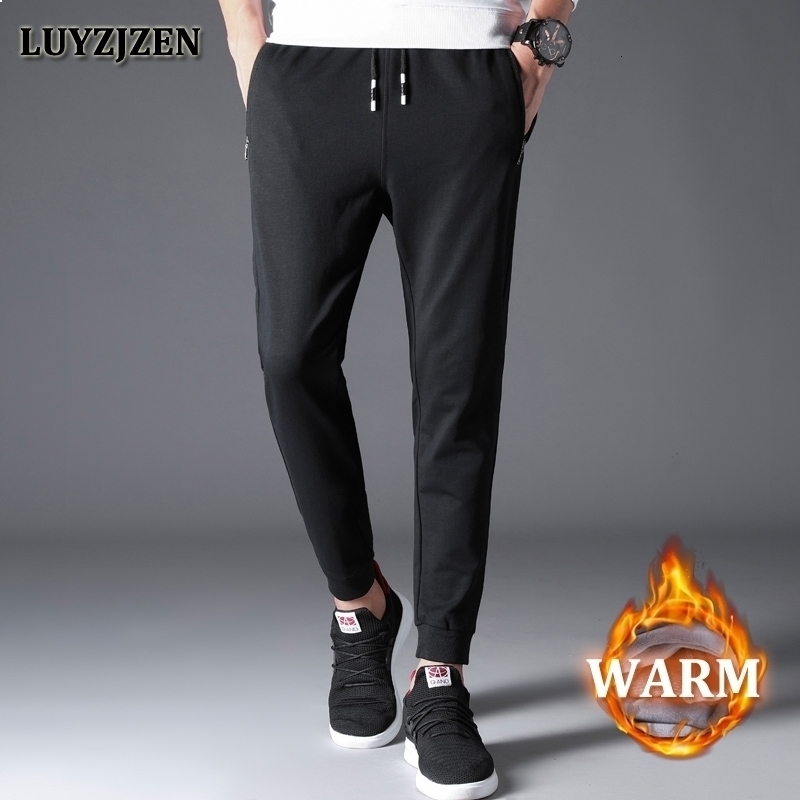 Nova 2021 New Chegada De Veludo Homens Leggings Quentes Para o Inverno Jogger Sweatpants Tipo Magro Calas Casuais UN8N, Games
Nova 2021 New Chegada De Veludo Homens Leggings Quentes Para o Inverno Jogger Sweatpants Tipo Magro Calas Casuais UN8N, Games