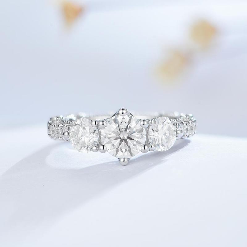 DovEggs New Arrival Vintage Sterling Silver Main 5-6.5-5mm GH Color Moissanite Engagement Ring for Women Fashion Jewelry
DovEggs New Arrival Vintage Sterling Silver Main 5-6.5-5mm GH Color Moissanite Engagement Ring for Women Fashion Jewelry